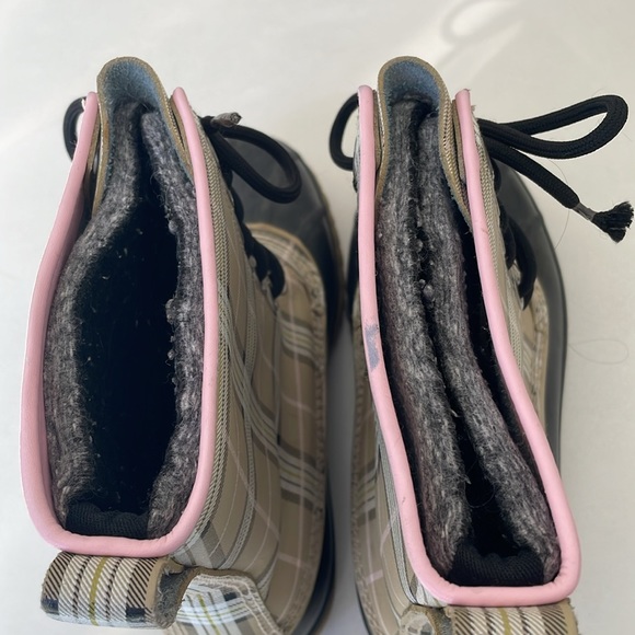 Plaid Sorel Waterproof Boots - Picture 5 of 7